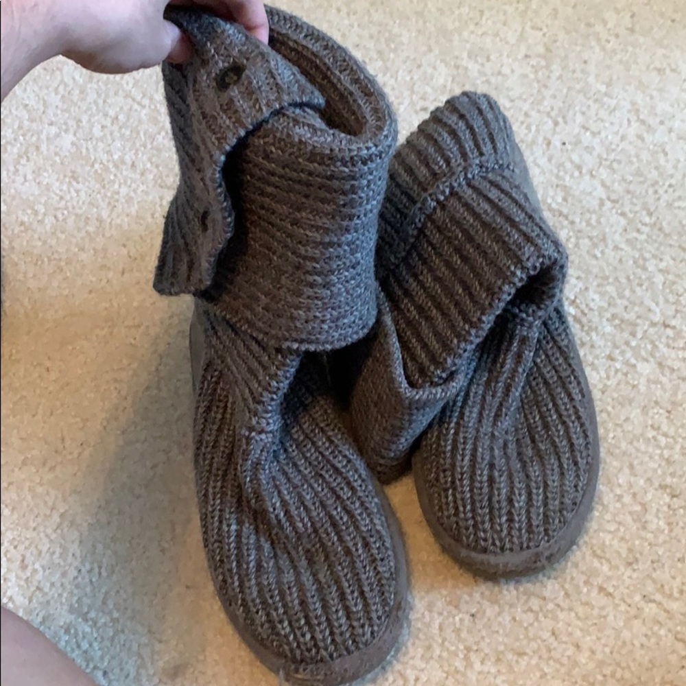 Gray knit UGG boots